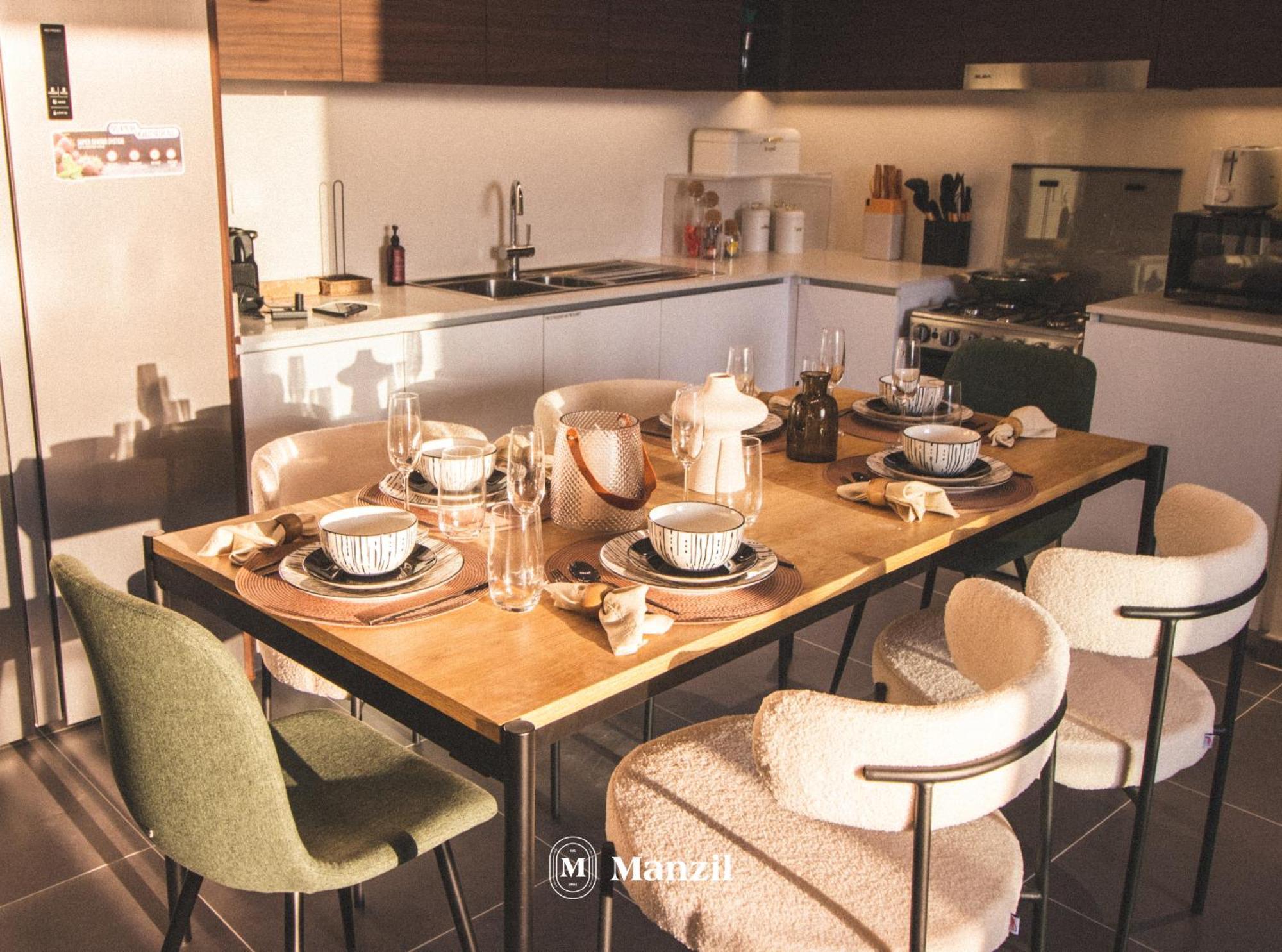 Apartment Manzil - 2br In Creek Edge With Sea View Dubai